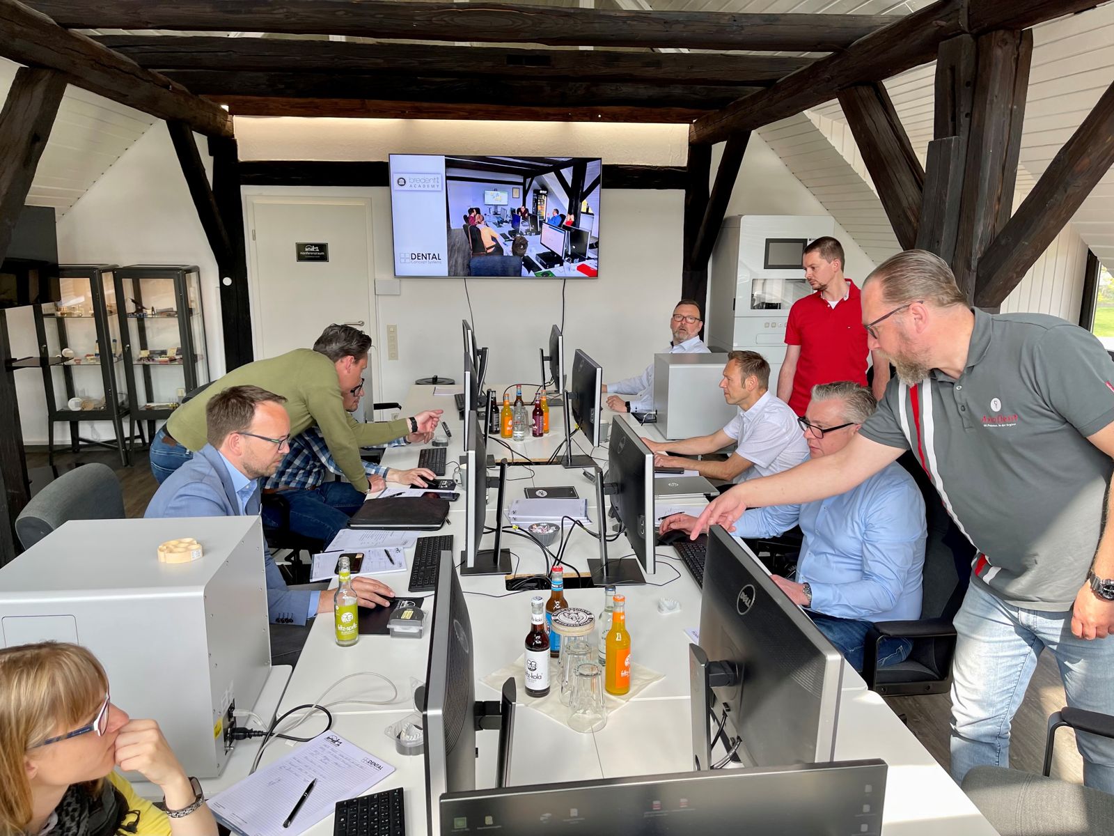 Softwareschulung an mehreren Arbeitsplätzen im Eisenhammer